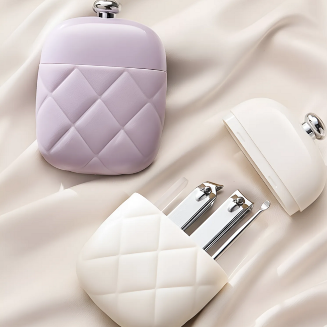 유즈나인 프리미엄 정밀 컷 휴대용 손톱깎이 귀이개 4종 세트, 1개, 라일락퍼플