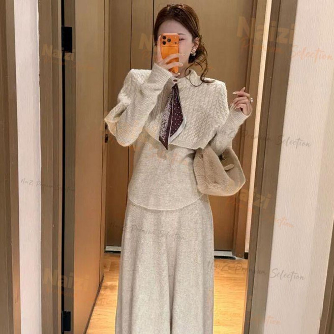 孕婦裝秋冬新款三件套，加厚斗篷打底衫長袖毛衣半身裙子