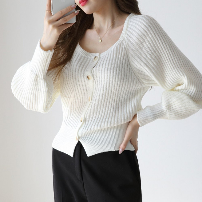 제니트 여성 로맨틱 실루엣 볼륨소매 세미크롭 래글런 단추 스퀘어넥 니트 가디건