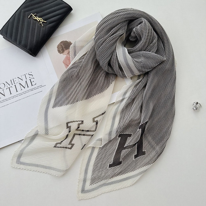 MOMON 명품 H로고 플리츠 롱 주름 스카프 에어컨 바람방지