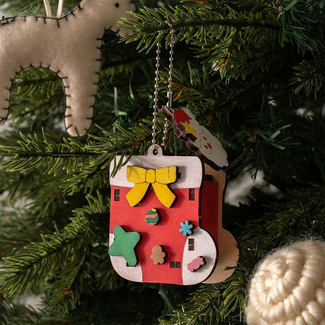 민화샵 크리스마스 LED 키링 만들기 무드등 겨울 트리나무 오너먼트 DIY키트 트리 눈사람 양말 열쇠고리, MDF LED 키링 만들기-양말, 1개