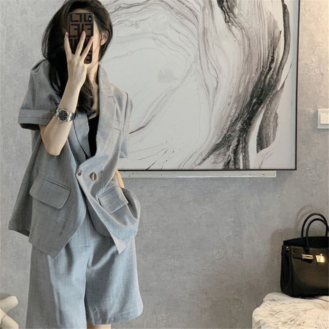 여성투피스 여성세트 반팔셔츠 + 반바지 여름바지 반팔티 블라우스 여성 정장 세트 썸머 칼라 반팔 더블 브레스티드 포켓 디테일 캐주얼 오피스룩 루즈핏 숏팬츠 투피스 세트 0326 6