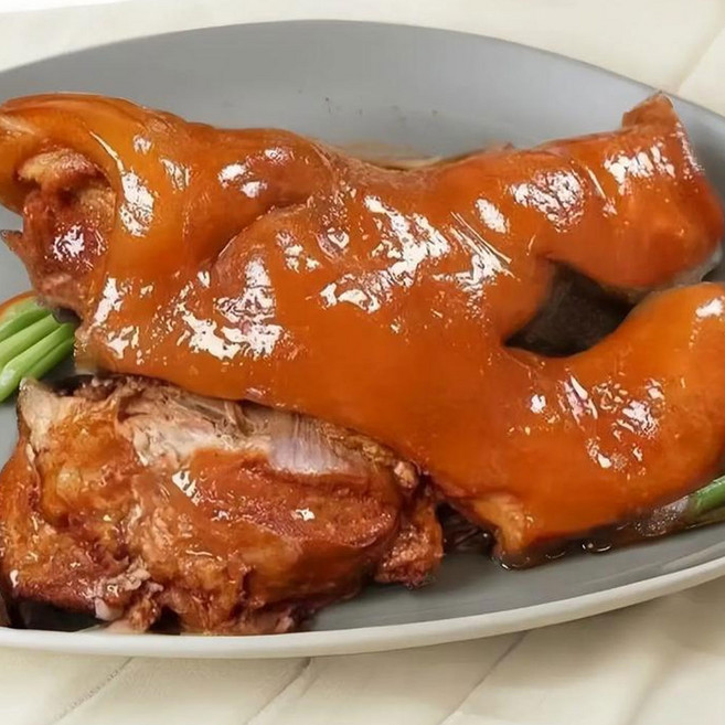 [대국맛짱] 국내생산 오향 양념 돼지머리 한마리 내외 [일요일/당일발송], 1개, 2.6kg