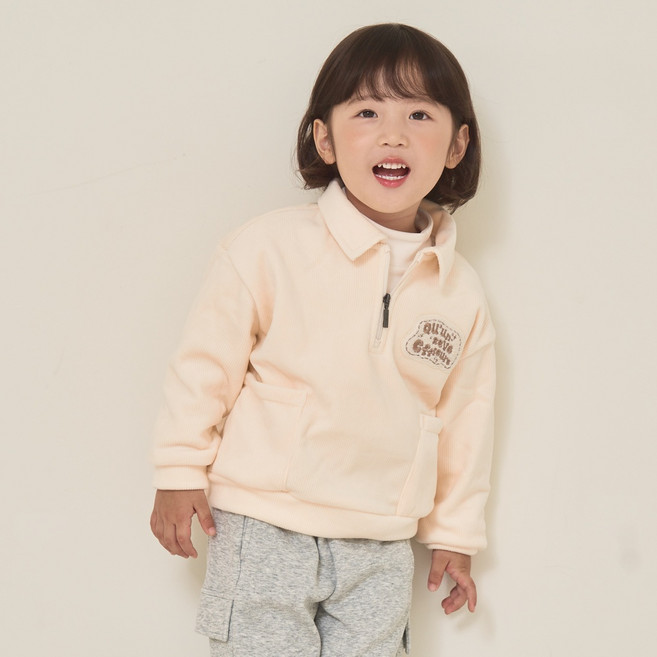 치크 주머니가 귀여운 카라 맨투맨 CKMA24T2B_울산점