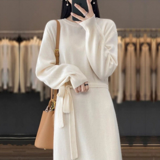 뉴욕멋쟁이 소다 라운드 벨티드 니트원피스