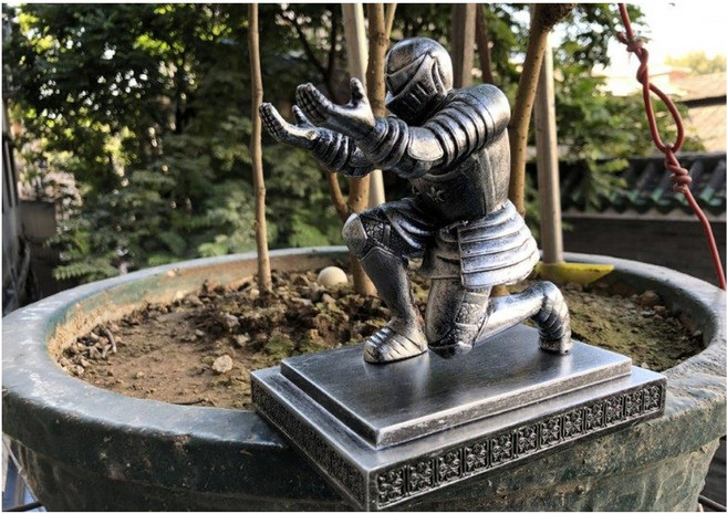 중세기사 홀더 펜거치대 청동 빈티지 펜꽂이 방패 장식 수납형, 8 라이더 필좌 철색 3*9 5* 5cm