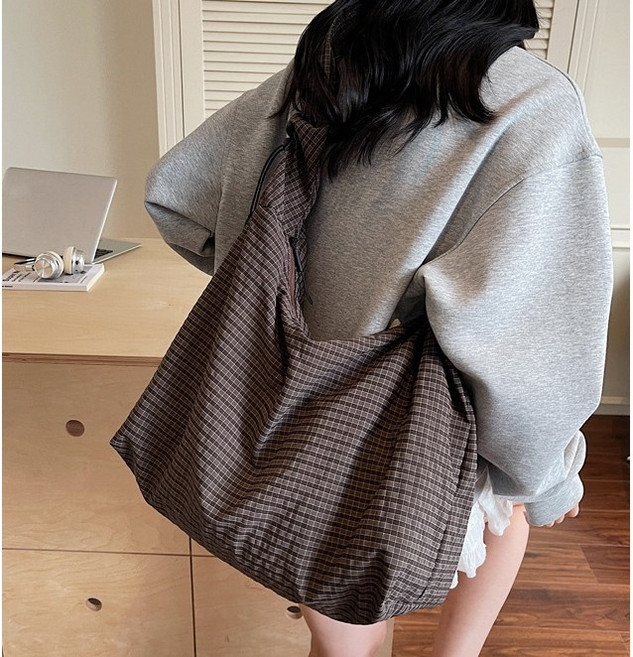 엔에스레이블 여성 가벼운 크로와상 크로스백