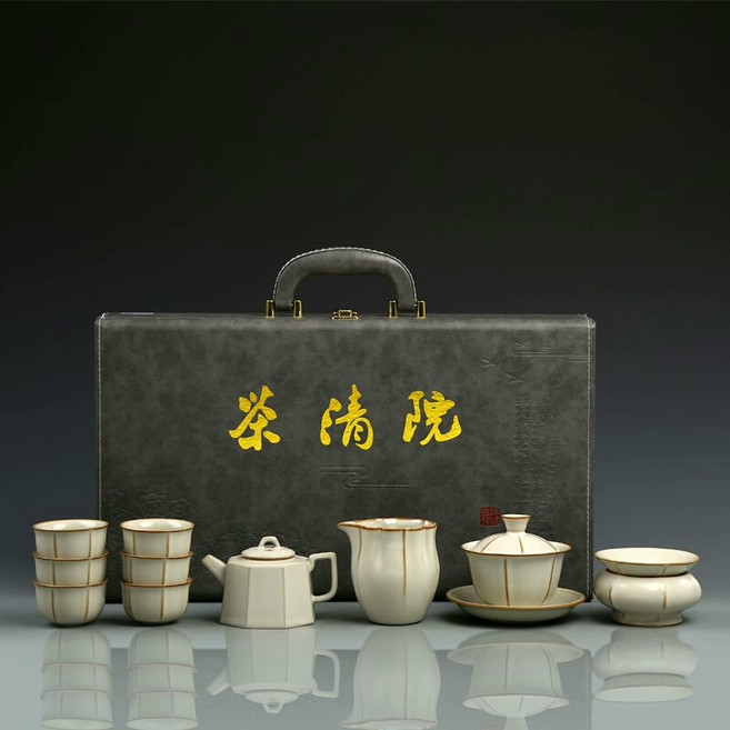 汝窯八方連蒂功夫茶具套裝 11頭宋代汝窯禮盒, 如圖所示, 1個