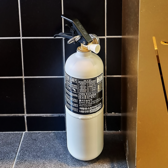 차량용소화기 0.7kg ABC분말 축압식 자동차겸용 가정용 캠핑용 국산, 화이트 × 1개, 1개