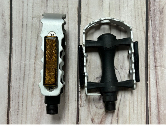 火雞TtH 自行車安全反光片腳踏板 顆粒防滑鋁合金塑鋼 台灣製, 1個