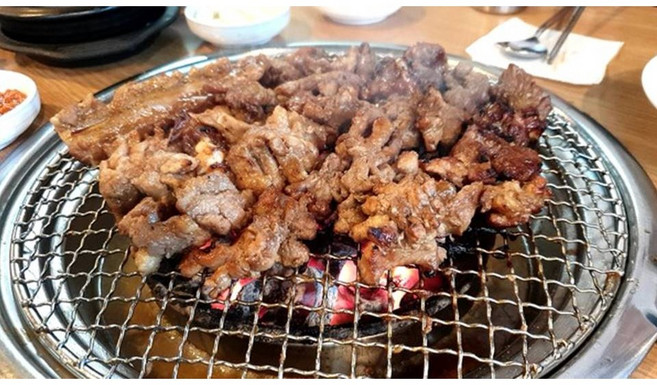 돼지갈비 양념 서서갈비 돼지 왕구이 갈비 맛있는 특식 회식 저녁 가족 초대 손님 아이들 엄마 아빠 오늘은 내가 요리사 밥은 먹고 다니냐 미팅 캠핑 등산 펜션 여행 모임 야식, 2박스, 600g