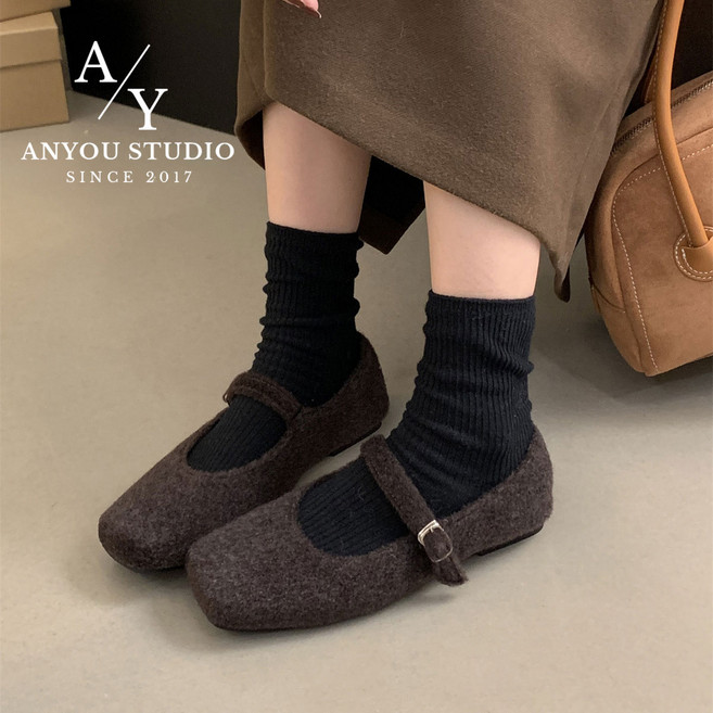 ANYOU 겨울 여성 메리제인 플랫 슈즈 꼼지락 말랑 스퀘어 스트랩 발편한 단화