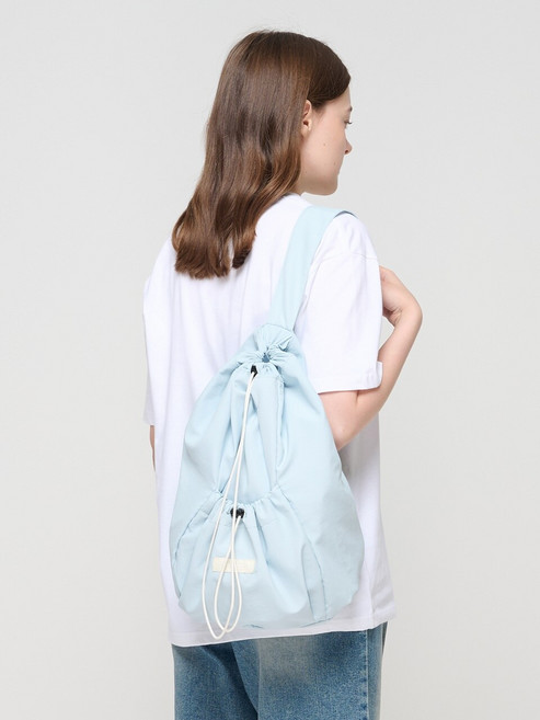 로아드로아 스트링 포켓 슬링 백팩 (소라)