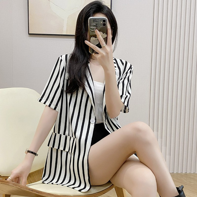 여성 반팔 정장 자켓 캐주얼 봄 여름 얇은 상의 아우터 루즈핏 기질 오피스룩 체크 정장 자켓 ZZL