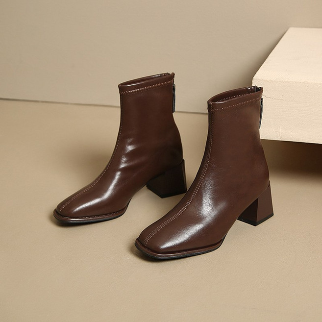 꾸꾸지민 시크 스퀘어 5CM 앵글부츠 미들힐 스판 삭스 부츠