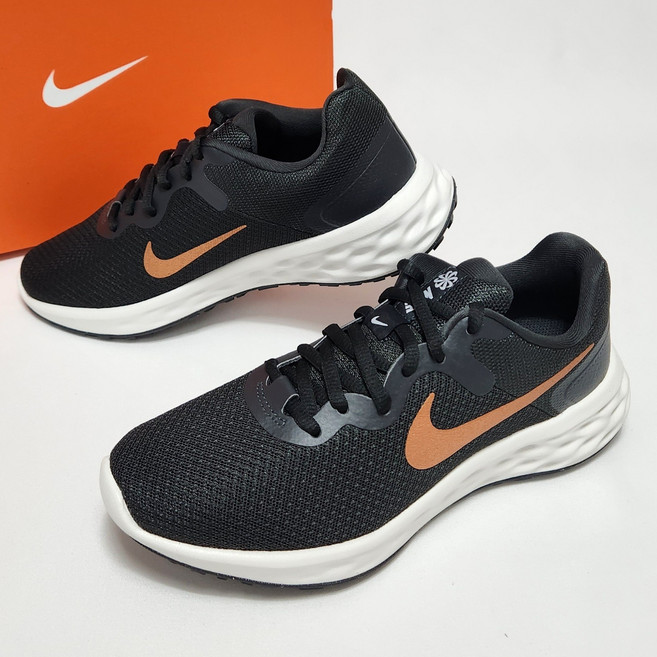 [국내매장판] 나이키 여성 런닝화 레볼루션 6 블랙 골드 우먼즈 발편한 운동화