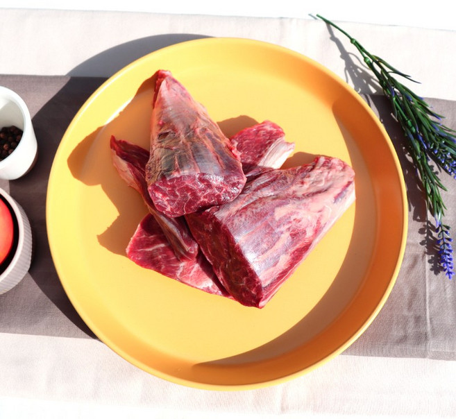 한우왕 한우 상박아롱사태 600g 구이 찜 수육, 1개