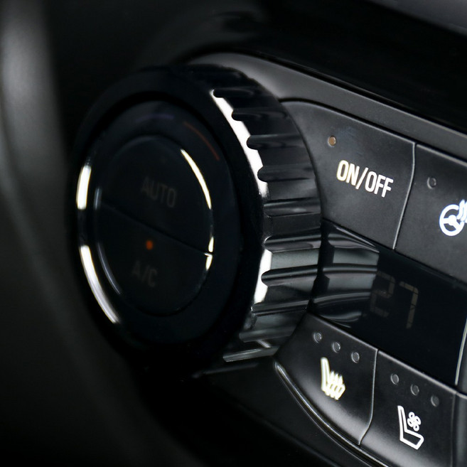 유투카 호환 트랙스 크로스오버 알루미늄 에어컨 조그 다이얼 커버 악세사리 포인트 몰딩, 에어컨 조그 다이얼 (Black 블랙 1개), 기타