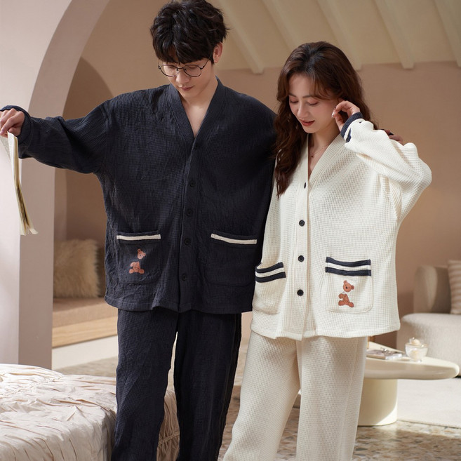 로리돌스 커플용 브이넥 엠보싱 베어 긴팔 잠옷 상하의 세트