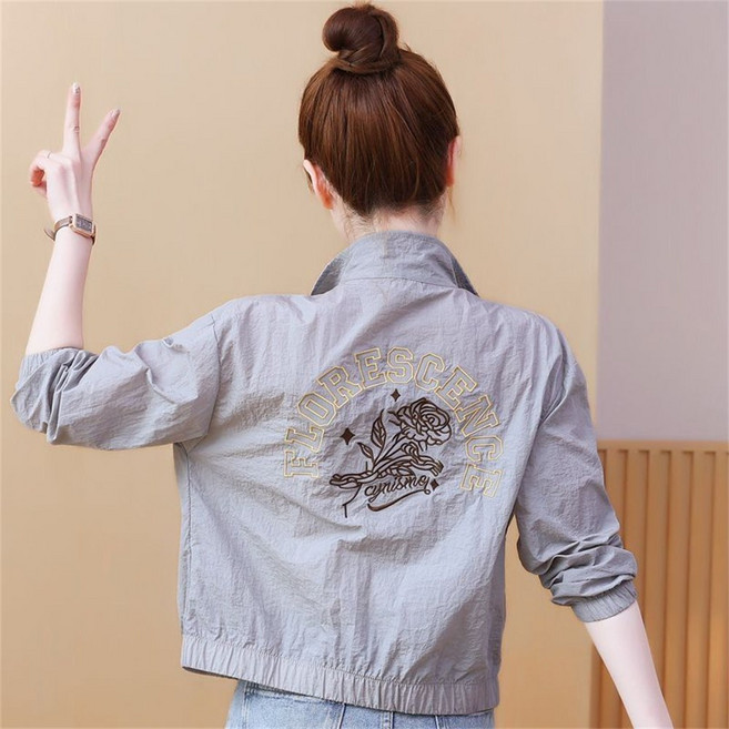 TKX 여성용 경량 자켓 자수 디자인 봄 여름 가벼운 아우터 바람막이 캐주얼 방풍 자외선차단 짧은 점퍼