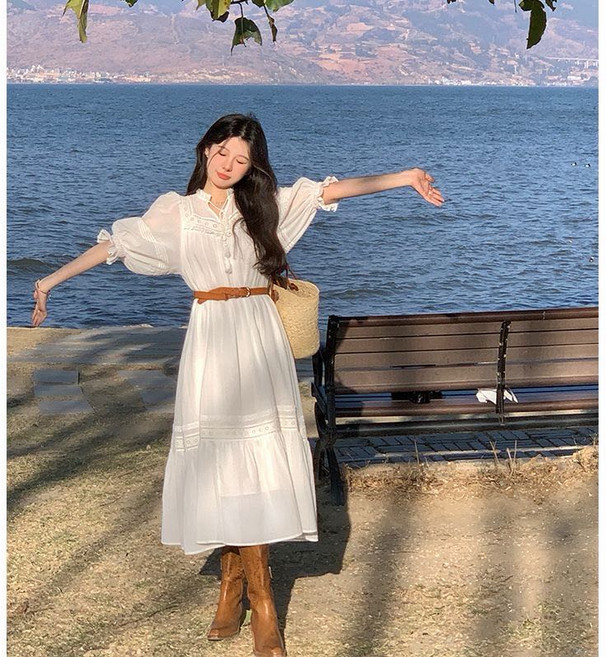 Satiko 여성용 퍼프소매 원피스 화이트 롱 원피스 펀칭 자수 프릴넥 A라인 체형커버 빅사이즈 여름 바캉스룩 휴양지 여행용 린넨스타일 시원한 캉캉 원피스 청순 코디 2026