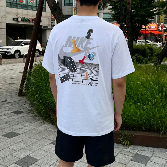 당일발송 나이키 NIKE 남성 여성 오버핏 그래픽 SB 로고 스케이트 반팔 티셔츠 반팔티 스포네틱 양말