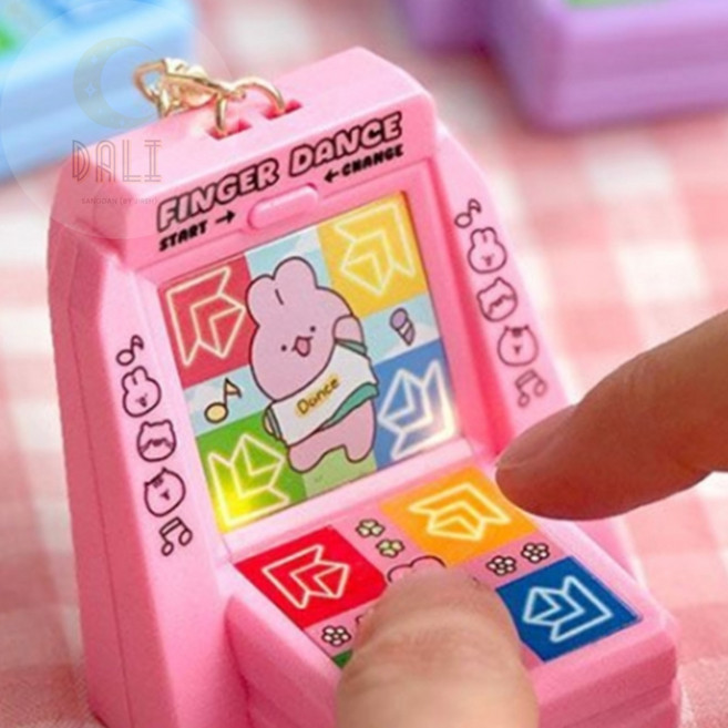 (랜덤)화살표누르기 미니리듬게임 미니게임기키링 초딩선물 귀여운키링