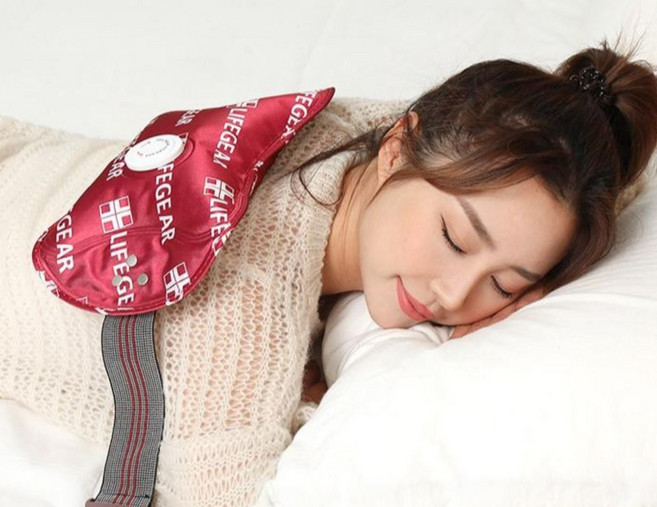 LIFEGEAR 충전식 온수 찜질기 온수찜질 등 배 전기 핫팩 목 무릎 어깨 배 손찜질 벨트형 핫팩 생리통 허리통증 어깨 무릎 등 전신 전기 온열 찜질팩, 와인