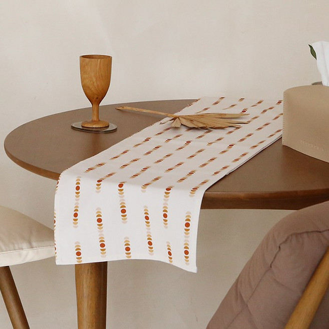 데코토닉 루나페이즈 테이블러너, 혼합색상, 6인용(폭 32cm x 길이 210cm)