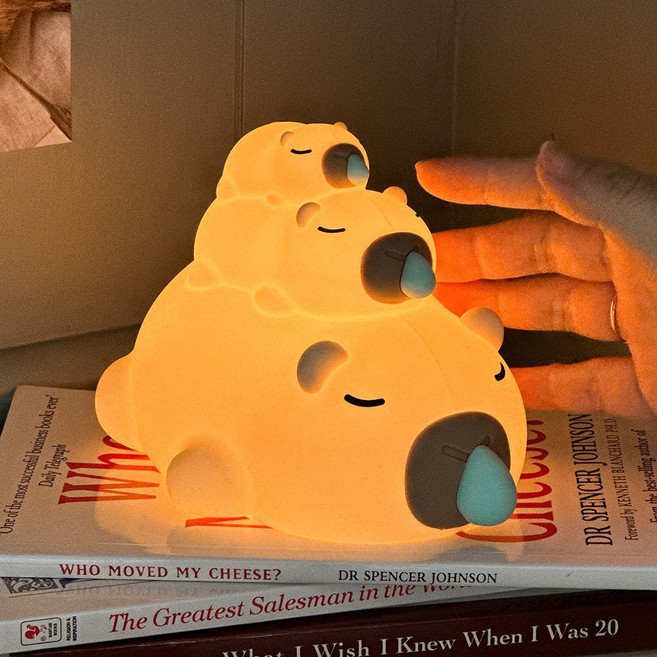 루시아이 잠꾸러기 콧물 카피바라 가족 무드등