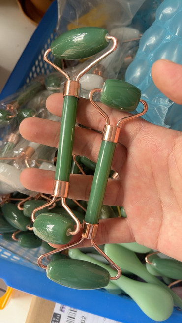 玉石滾輪按摩器 面部眼部頸部提拉緊致, 1個, 如圖所示