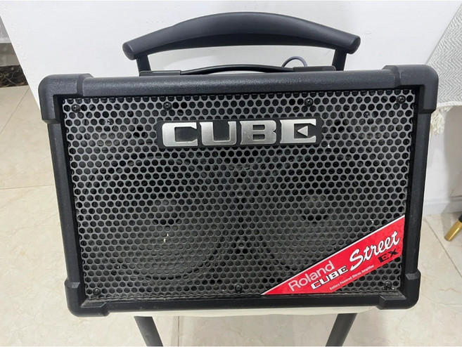 Roland Cube Street EX 街頭藝人專用攜帶型音箱 可裝電池/接變壓器, 一年保固
