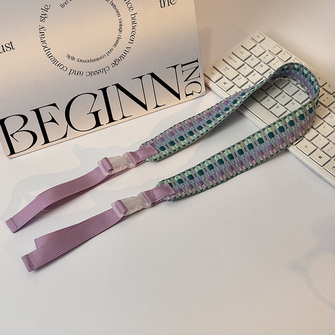 니트 핸드백 여성 여름 가벼운 토트백 심플한 중공 꽃무늬 디자인 대용량 선물용 데일리 백 활용도 높은 캐주얼 스타일링