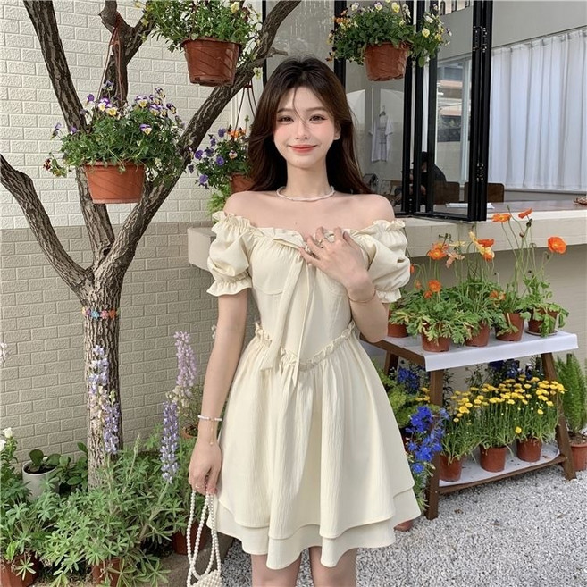 梨卡 女裝洋裝連身裙 泡泡袖方領綁帶設計 雙層裙擺短裙 顯瘦收腰款, 如圖色