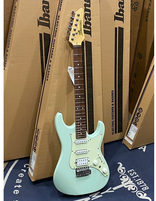 Ibanez AZES40 電吉他 單單雙拾音器配置 薄荷綠 附全配 原廠保固一年, 詳見包裝