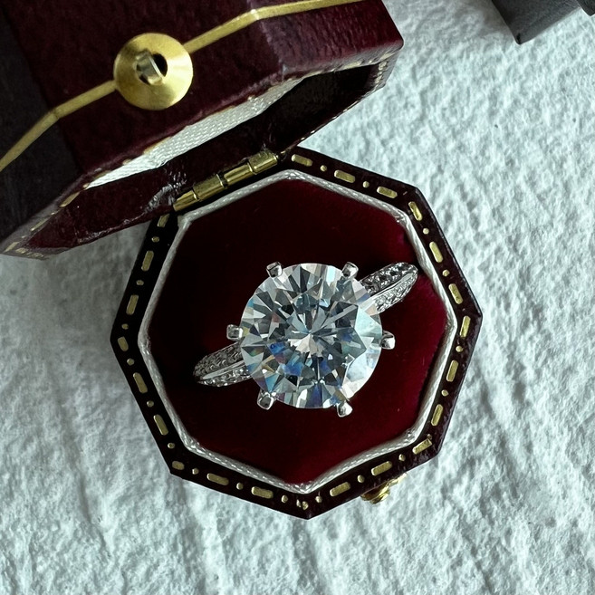 GRA인증서 동봉 모이사나이트 1캐럿/4캐럿 6프롱 엑설런트컷팅 라운드 브릴리언트컷 D컬러 반지 Silver 925