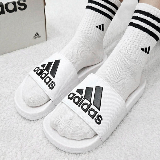 아디다스 슬리퍼 학교 실내화 사무실화 심플한 아딜렛 슬라이드 남녀공용