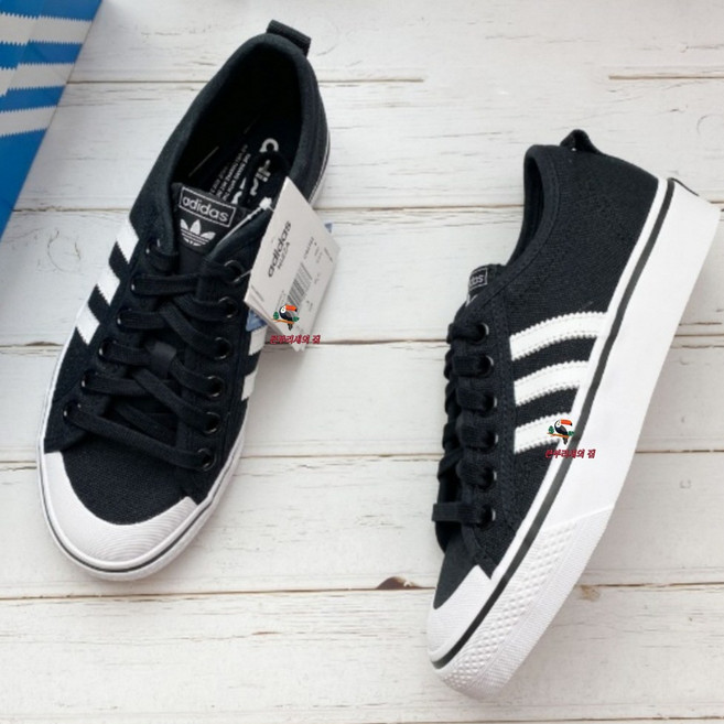 아디다스 남여 공용 스니커즈 운동화 니짜