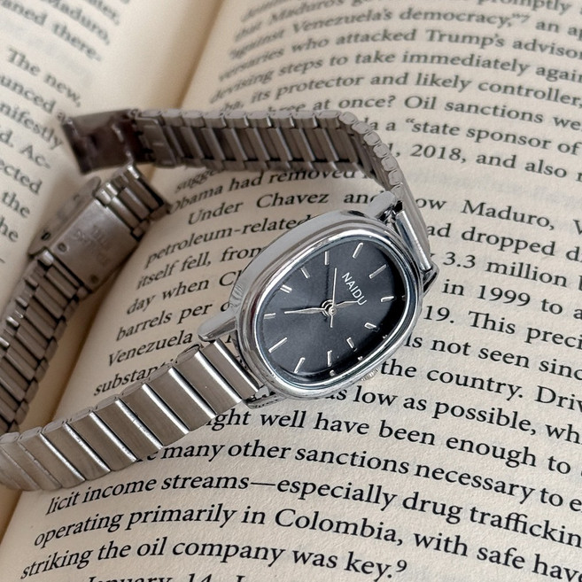 블루씨티 메탈 오벌 타원 실버 손목 시계