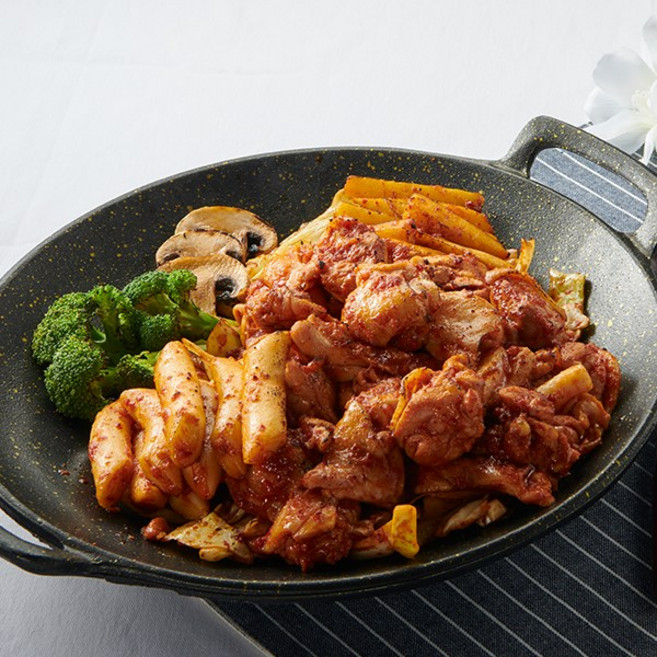 춘천 참닭갈비 1kg 순한맛 4인분 국내산 통닭다리살 (고기 1kg) 추가소스 증정, 4개