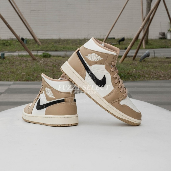 Air Jordan 1 Mid Desert