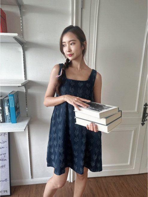 JinG 韓系愛心方領牛仔連身裙, 深藍