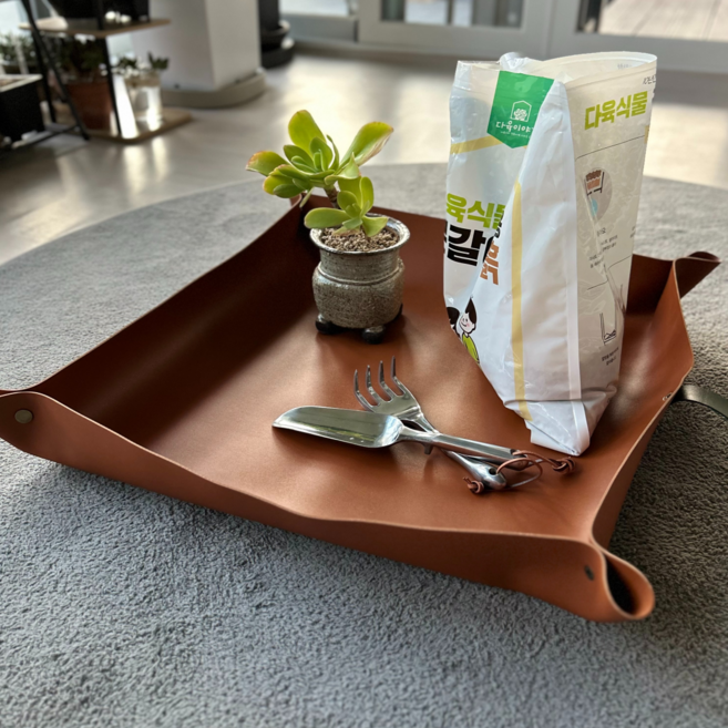 로그플랜츠 가죽분갈이매트 원예 식물 가드닝용품, 브라운, 소형, 1개