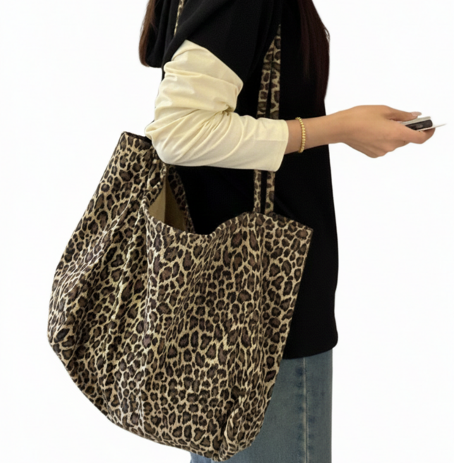 리온드 2중 박음질 튼튼 어깨끈 고급원단 레오파드 에코백