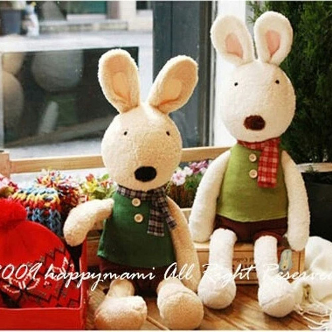 가방을 멘 귀여운 슈크레 선물 인형 토끼 생일 대형, BJ. 체크 스카프 스웨터