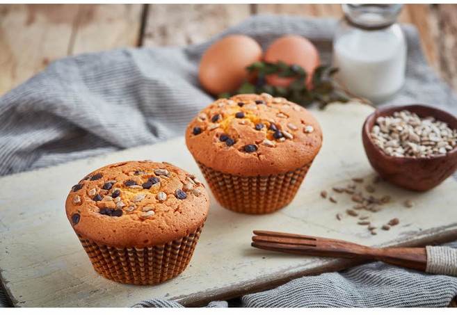 고소한 치즈와 견과류가 듬뿍 치즈머핀/10개 1박스 50개 1박스/무방부제/촉촉 수제빵 13가지품목/단팥 카스테라 포함/신선발송/학교.교회 단체간식/행사용대량구매가능, 500g