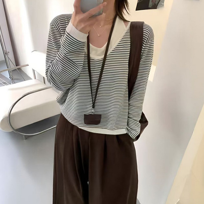 홀터넥 레이어드 니트 스트라이프 긴팔 티셔츠 여성 여리룩