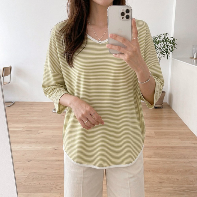 데일리앤 롤리 기본 스트라이프 단가라 여성 브이넥 루즈핏 박스 데일리 쭈리 5부 반팔티 빅사이즈