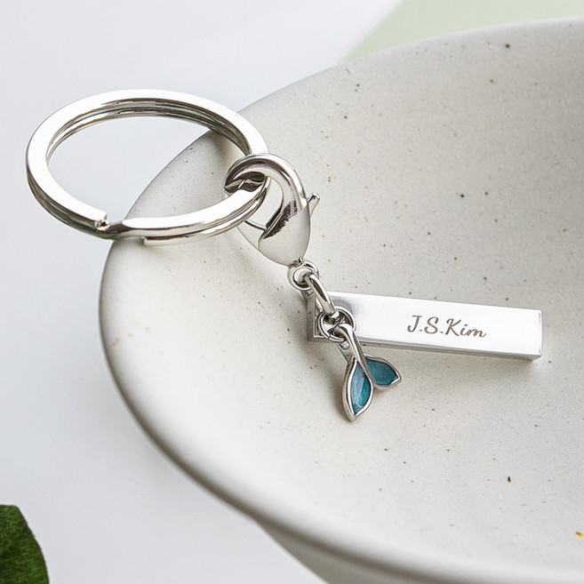 유니공작소 행운의 돌고래꼬리 각인키링 키홀더, 한면각인, 1개