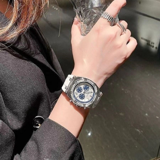 aba 女士石英表 銀殼藍三眼
